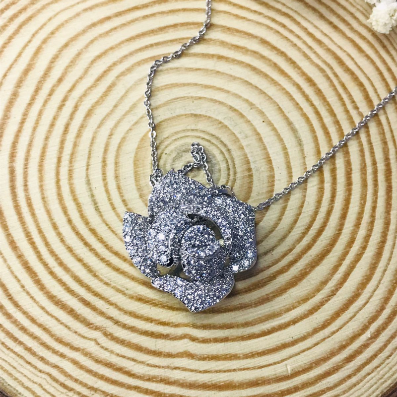 SIlver Rose Style Pendant For Women