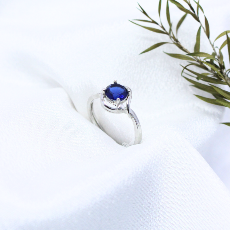 Oval Royal Blue Stone Silver Ring